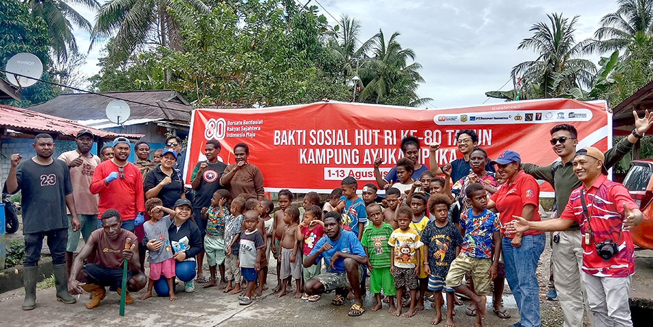 Independence Day Committee members joined Ayuka residents for a village cleanup.