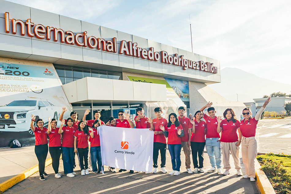 Students from the Arequipa region recently traveled to Panama to compete in a competition where they were recognized for their work on robotics.